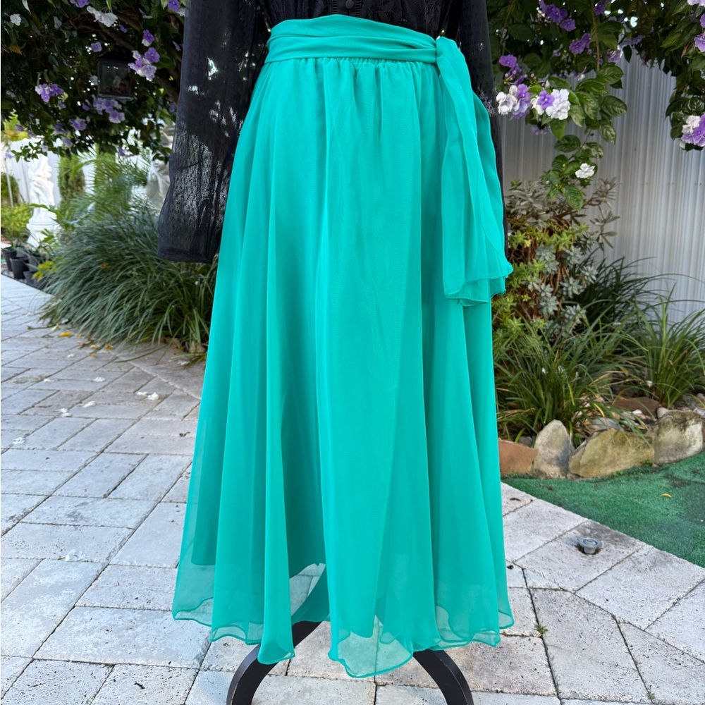 Elegant Teal Chiffon Skirt